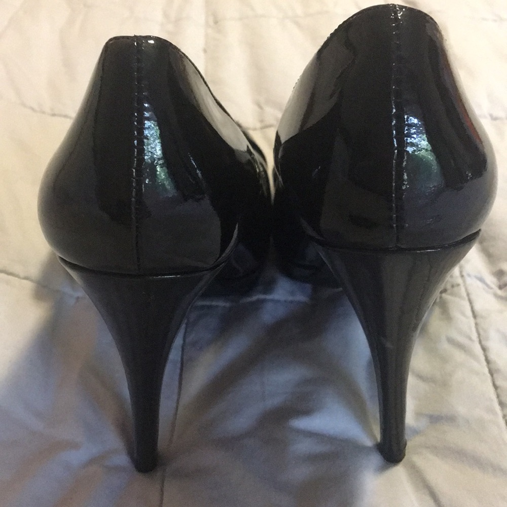 Michael Heels - Picture 3 of 4